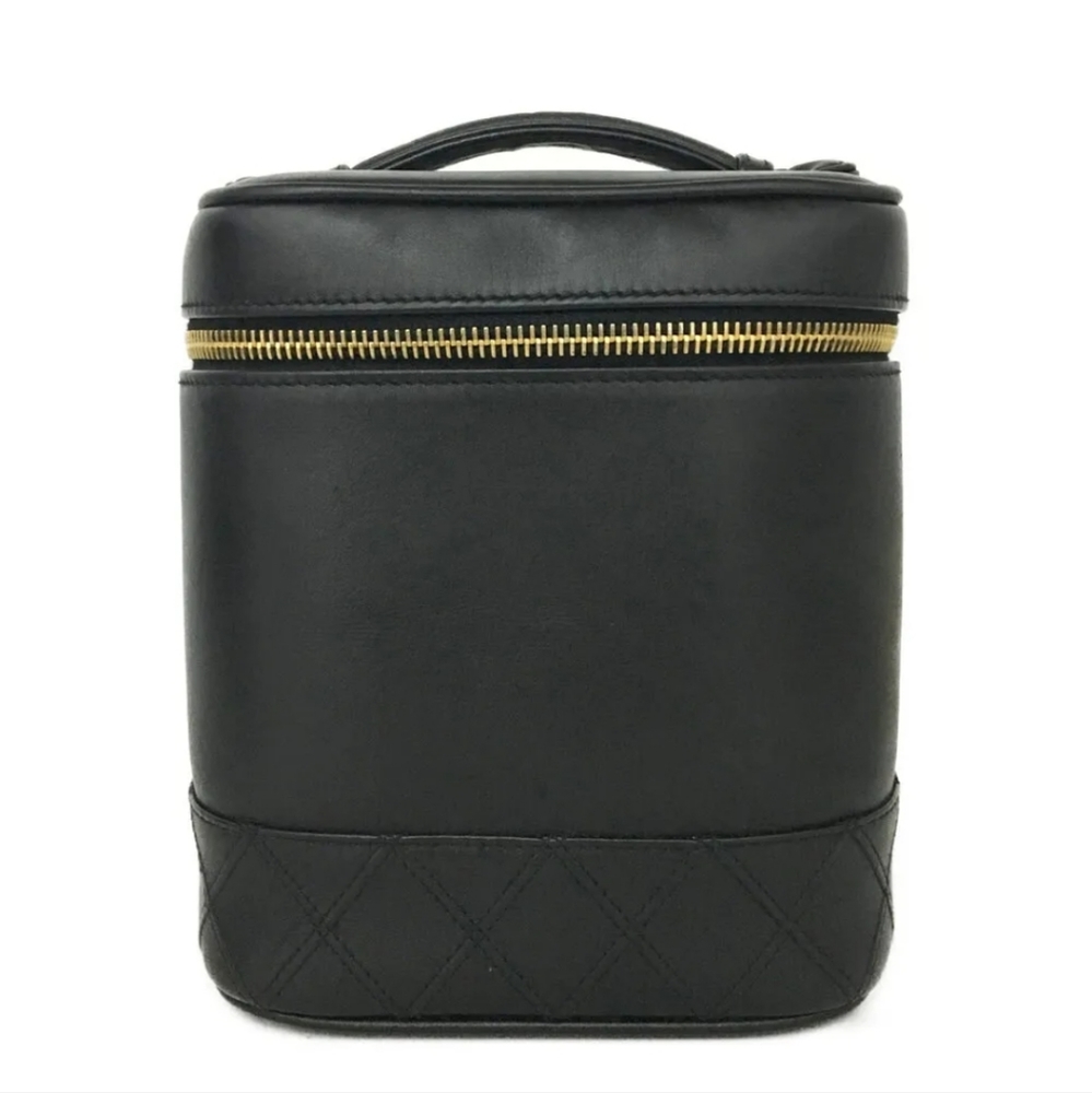 CHANEL CC Logo Lambskin Cosmetics Vanity Hand Bag Black
